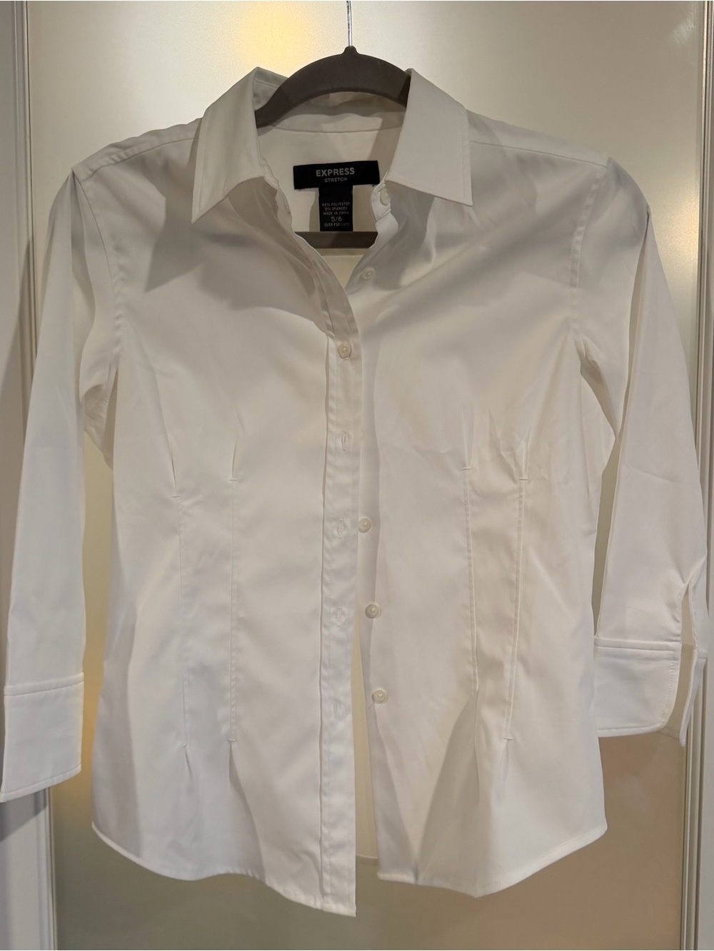 Express White Women's Fitted Button-Up Shirt